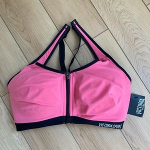 NWT Victoria’s Secret Sports Bra
